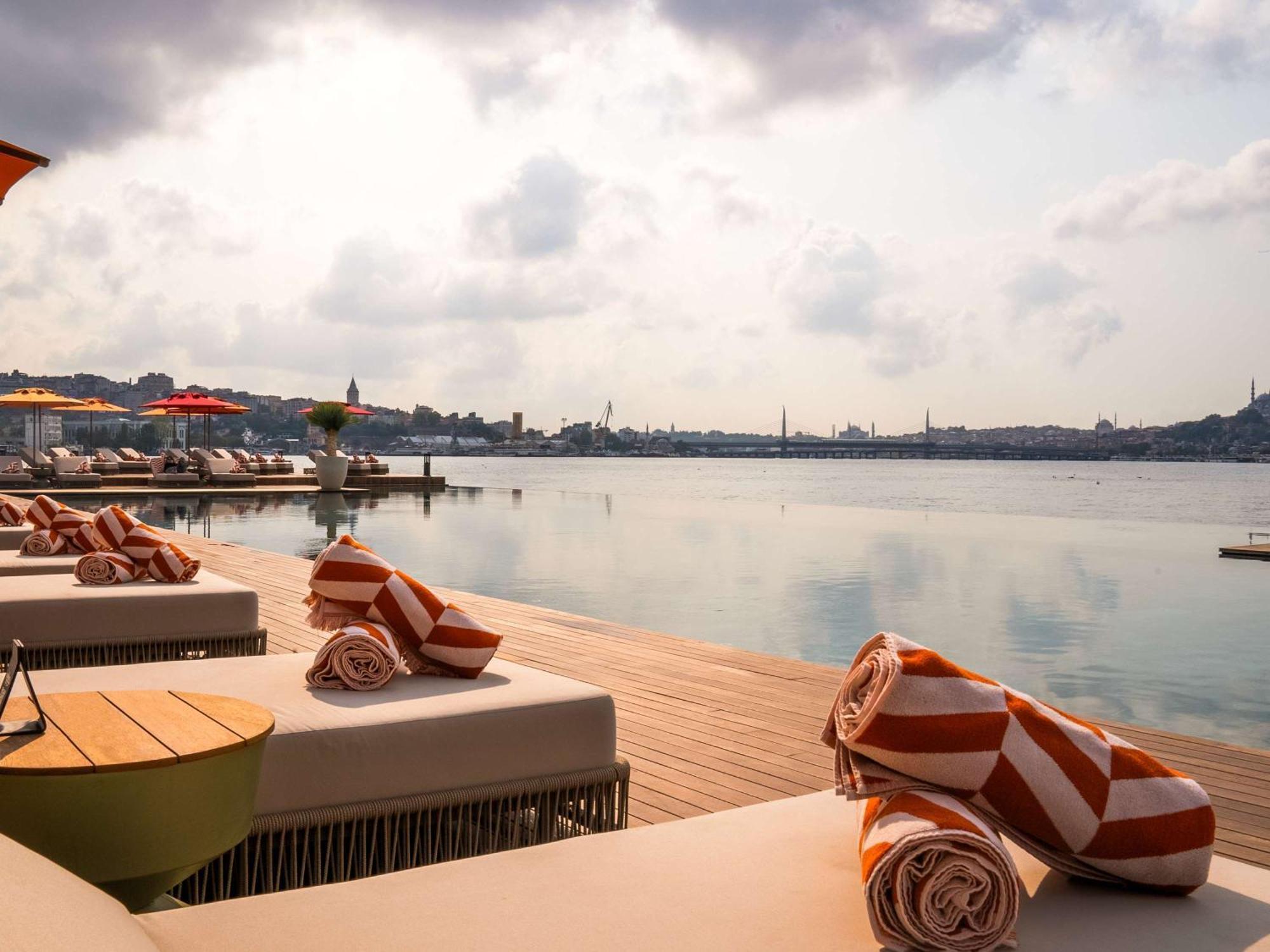 ホテル Rixos Tersane イスタンブール エクステリア 写真